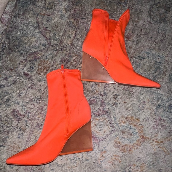 boots - Picture 2 of 2